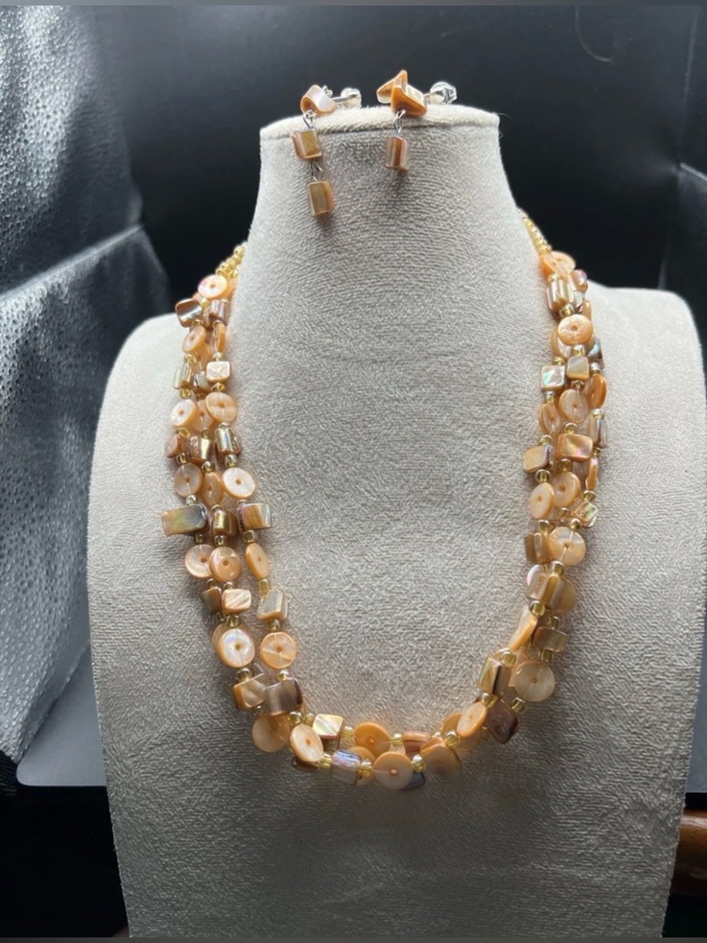 Boho Peach Mother of Pearl Shell Necklace Earring Set Multi Strand Layers Beachy - Picture 9 of 16